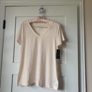 NWT Gap Workout Tee